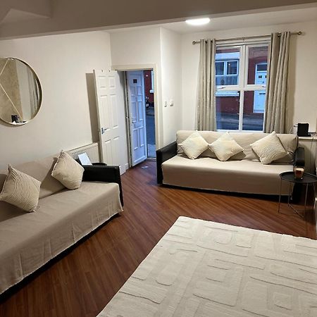 Two Bedroom House Free Parking Liverpool Dış mekan fotoğraf